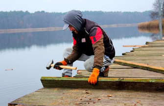 Trwa rozbiórkapomostu w Lginiu.
