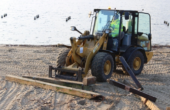 Tyle zostało ze starego pomostu w Lginiu FOTO