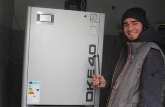 Tak zmienia siębudynek po szkole w Siedlnicy.