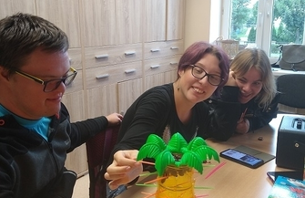 Uczestniczą w zajęciach treningu umiejętności społecznej