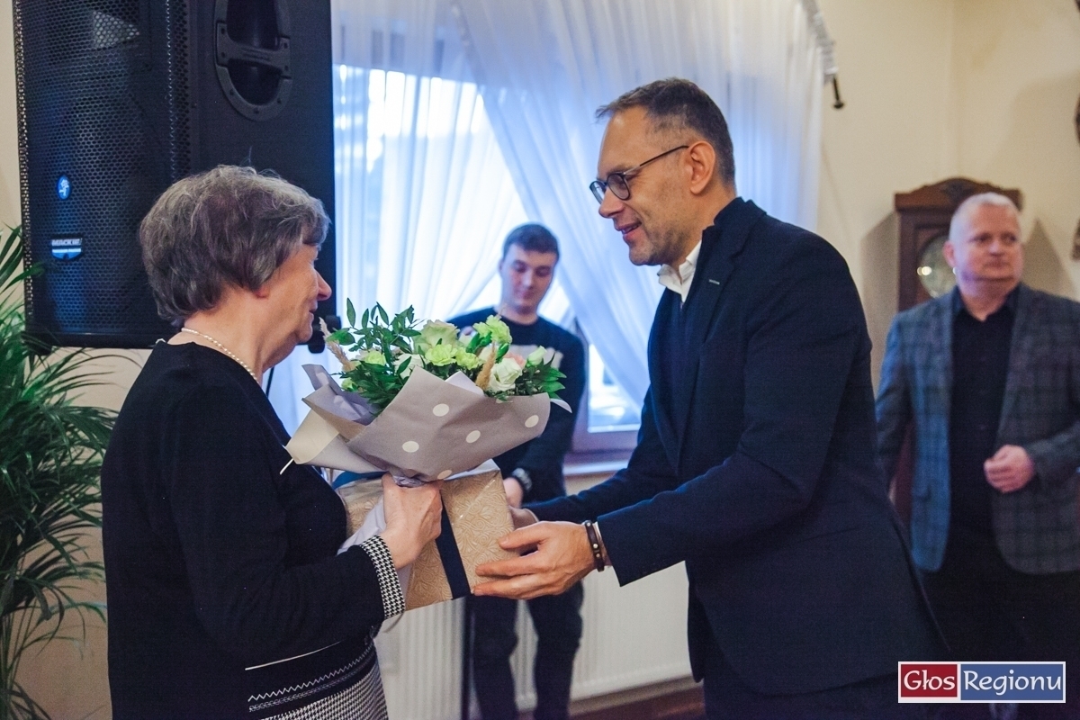 Seniorzy UTW we Wschowie świętują Nowy Rok pełni entuzjazmu FOTO