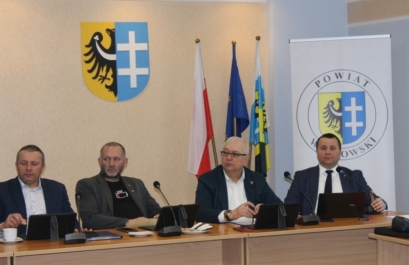 XXXVIII sesja Rady Powiatu Wschowskiego jakie uchwały przyjęli radni