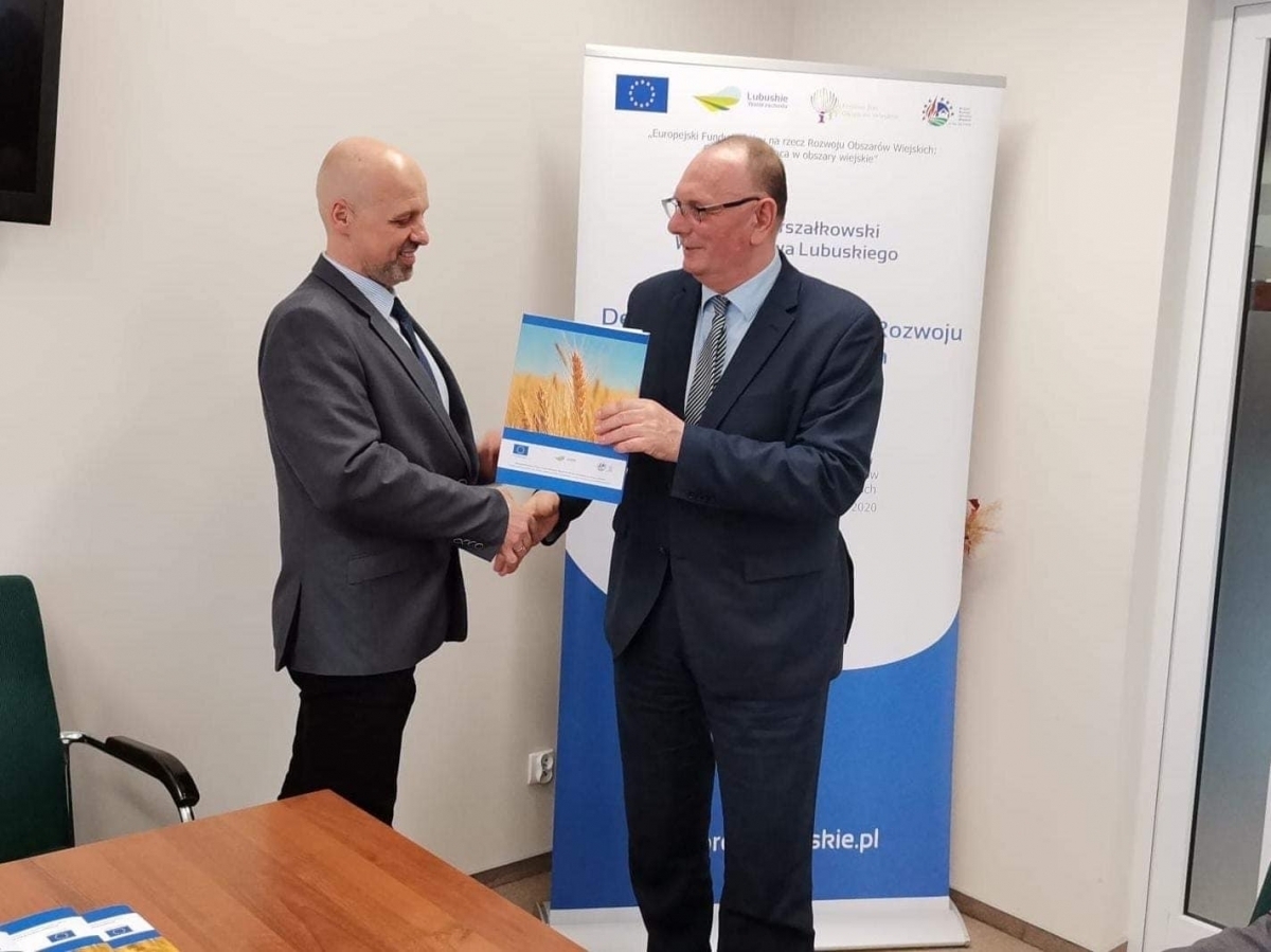 Umowa na dofinansowanie budowy kanalizacji w Konradowie podpisana