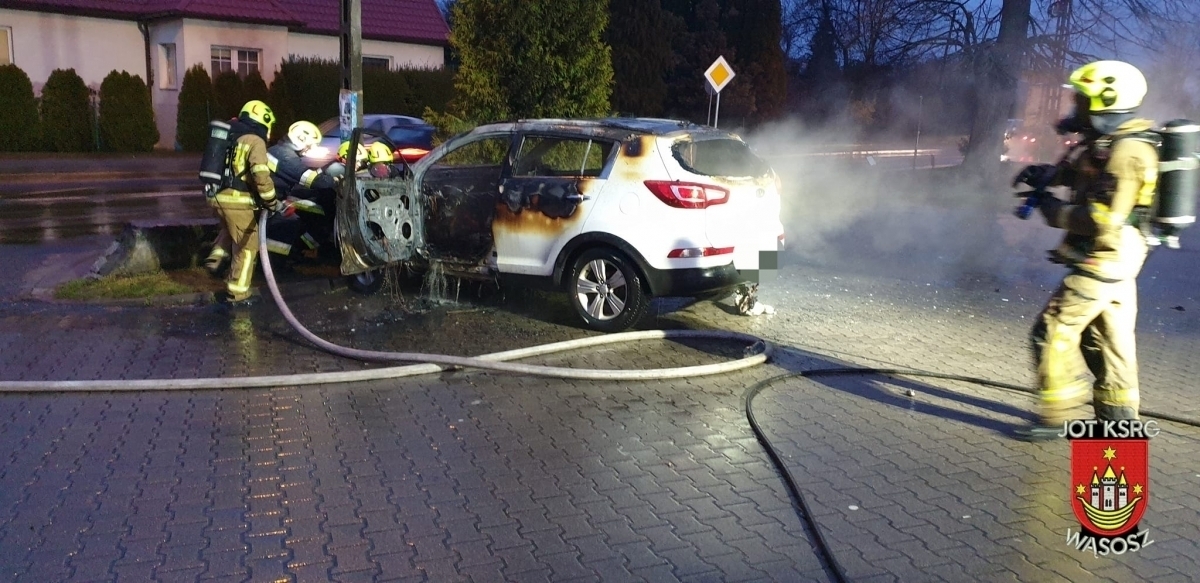 Wąsosz Kia Sportage w płomieniach