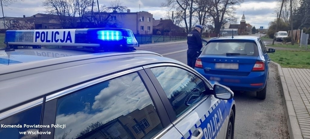 Policjanci na rzecz bezpieczeństwa pieszych FOTO