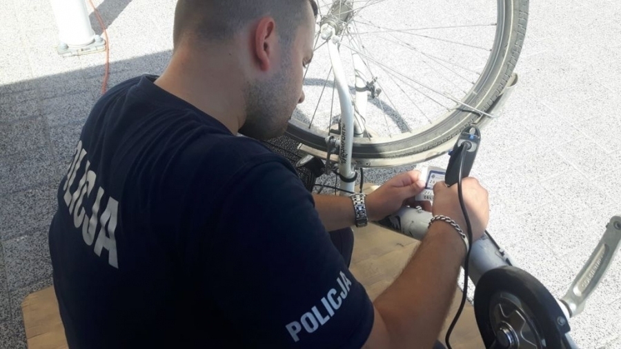 Komenda Powiatowa Policji we Wschowie organizuje akcję znakowania rowerów