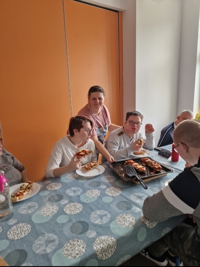 Zajęcia kulinarne w Specjalnym Ośrodku Szkolno-Wychowawczym we Wschowie FOTO