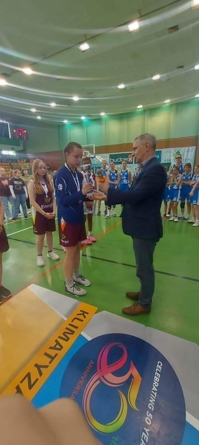 Koszykarki z SP nr 1 we Wschowie zdobyły trzecie miejsce w Finale Wojewódzkim