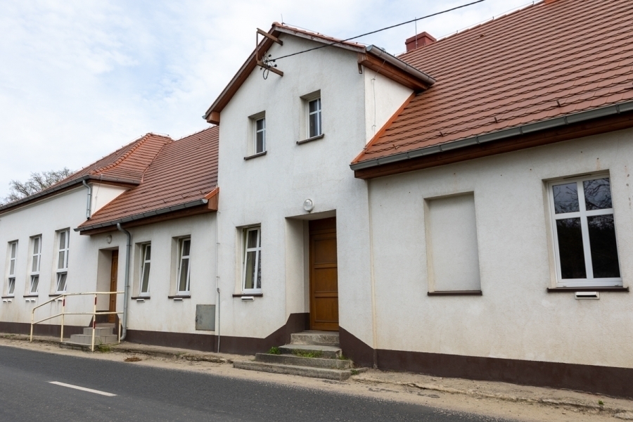 Gmina Wschowa remontuje salęwiejskąw Wygnańczycach
