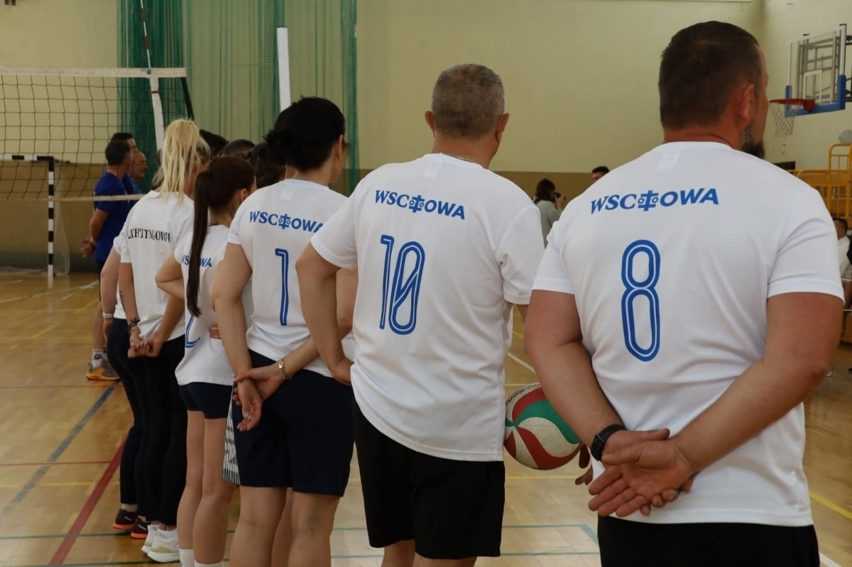 Zobacz jak urzędnicy świętowali Dzień Samorządu Terytorialnego - sportowy turniej we Wschowie