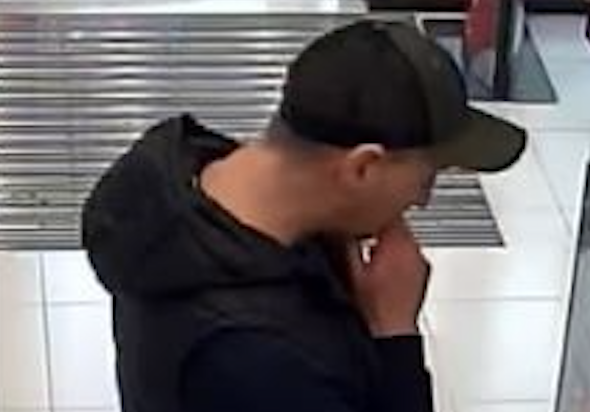 Wschowa Ten mężczyzna jest poszukiwany przez policję. Wyszedłz drogerii bez płacenia
