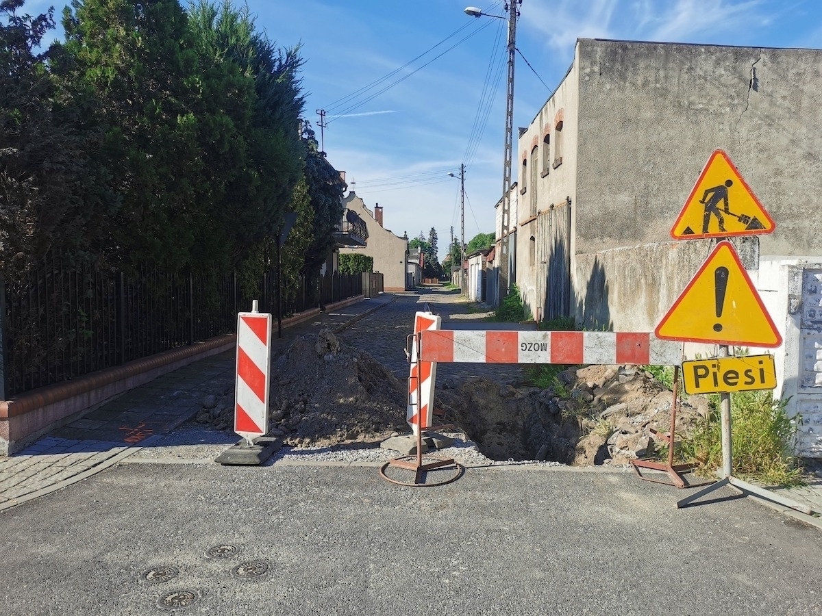 Na ul. Cichej i Sienkiewicza rozpoczynająsięroboty budowlane FOTO