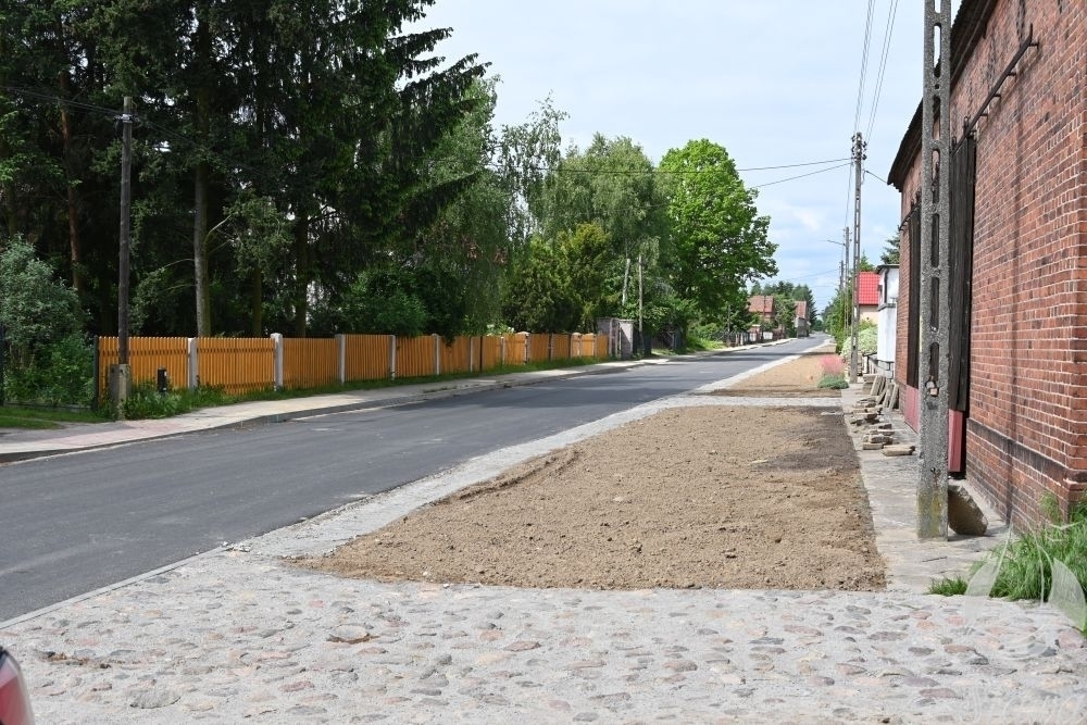 Stare Strącze. Przebudowa drogi na finiszu FOTO