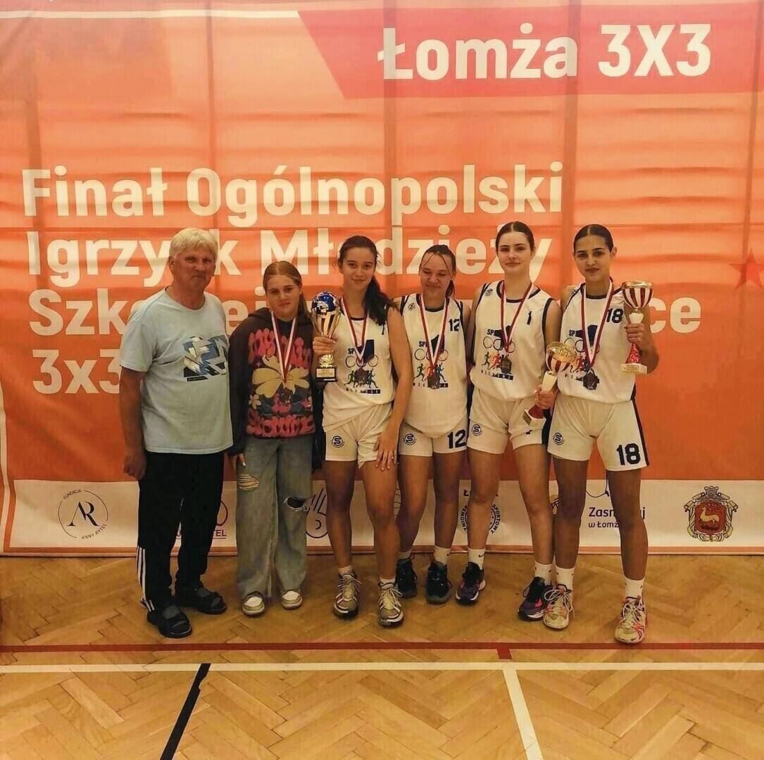 Koszykarki z SP 1 we Wschowie zdobyły wicemistrzostwo Polski FOTO