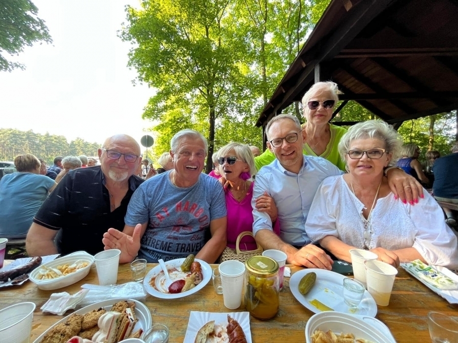 Na Szlaku Bluszczowym odbyło sięOgnisko z Seniorami FOTO