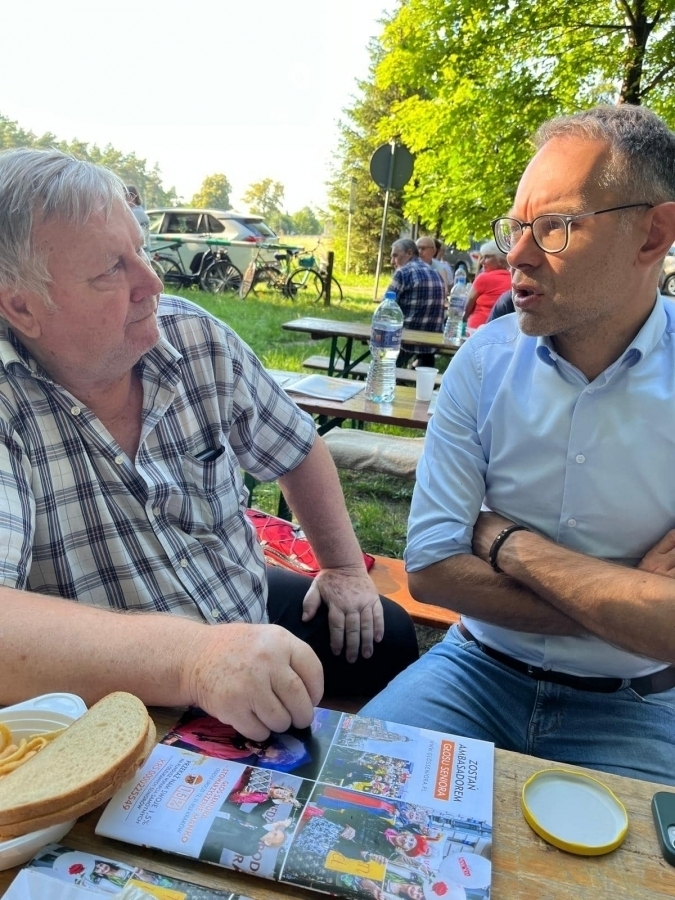 Na Szlaku Bluszczowym odbyło sięOgnisko z Seniorami FOTO