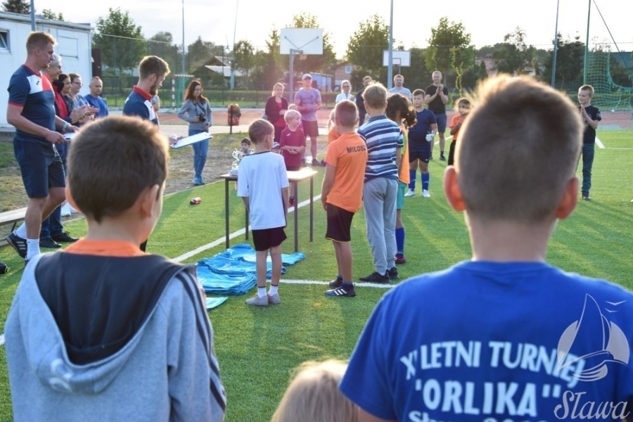 XV Letni Turniej Orlika w Sławie startuje piłkarska rywalizacja na zielonej murawie