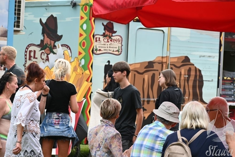 Pierwszy Dzień Sławskiego Festiwalu Smaków Świata przyciągnął tłumy FOTO