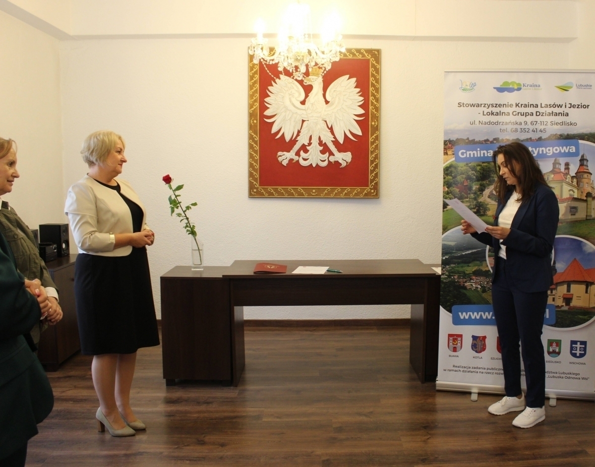 Nauczycielki ze Szlichtyngowej i Jędrzychowic z awansami zawodowymi FOTO