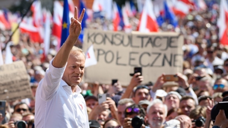 Donald Tusk o Marszu Miliona Serc Jeśli kochasz Polskę przyjdź