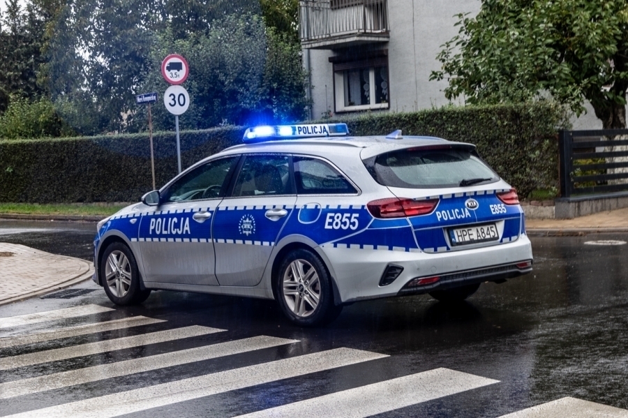 Wschowa. 15-latka została potrącona na pasach