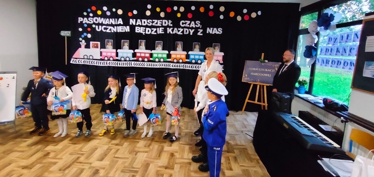Akademia w Jędrzychowicach z okazji Dnia Edukacji Narodowej