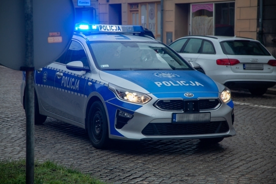 Nietrzeźwy kierowca zatrzymany przez świadków. Miał prawie 25 promila