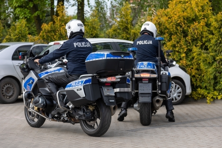 20-latek z gminy Sława zatrzymany z pożyczonymi tablicami BMW grożą mu lata więzienia