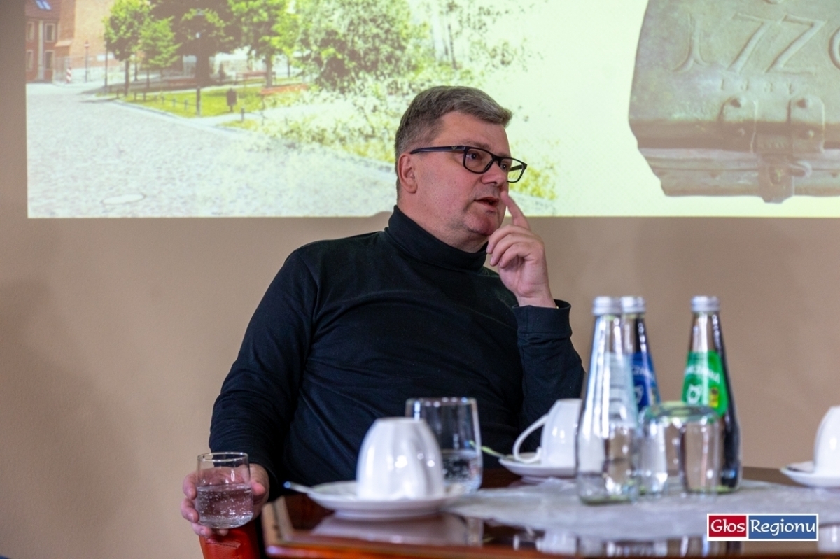 Co dalej z najstarszą kapsułą czasu znalezionąw Farze Te dokumenty pokażąprawdę