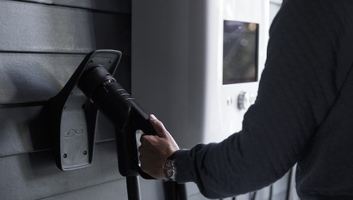 Ocena właściwości baterii litowych i innych. Testy pojemności, napięcia każdego typu baterii