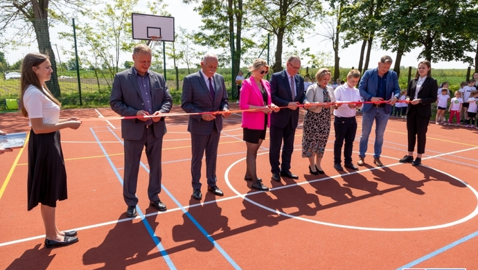 Uroczyste otwarcie boiska sportowego w Jędrzychowicach (VIDEO)