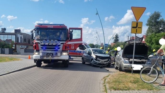 Wypadek, ewakuacja i wyciek gazu! (FOTO)