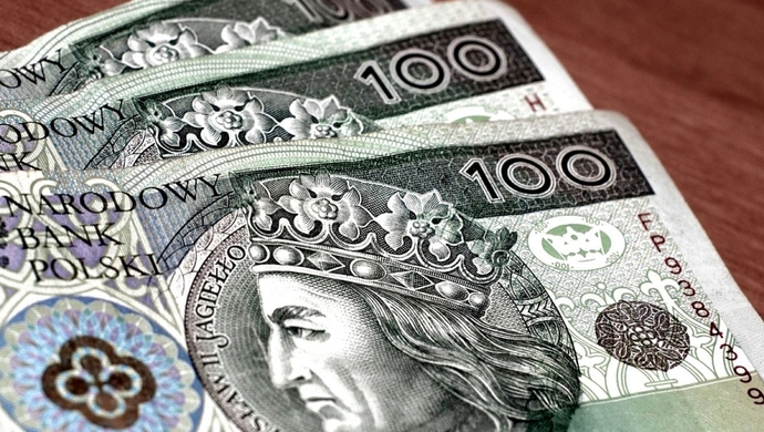 Oszuści „zarobili” 24 tys. zł na naiwnych mieszkankach powiatu wschowskiego