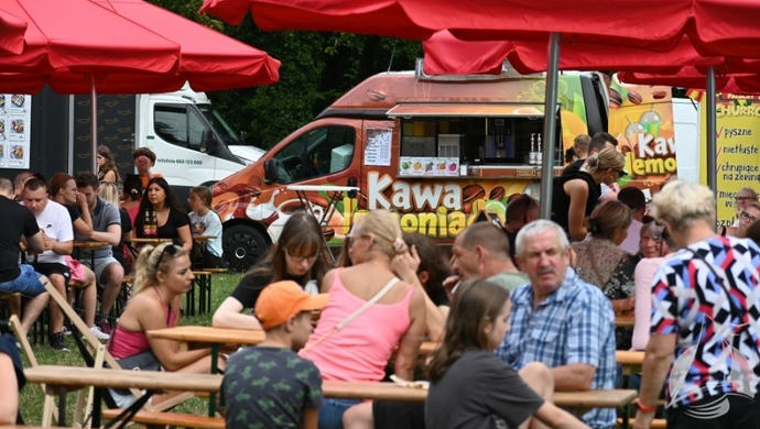 Pierwszy Dzień Sławskiego Festiwalu Smaków Świata przyciągnął tłumy (FOTO)