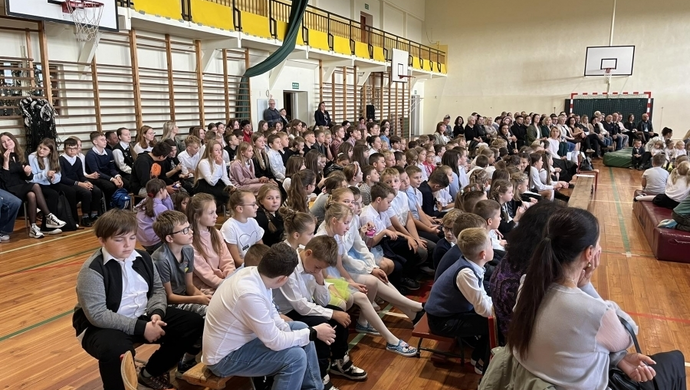 Uroczystość z okazji Dnia Edukacji Narodowej w Zespole Placówek Edukacyjnych w Szlichtyngowej