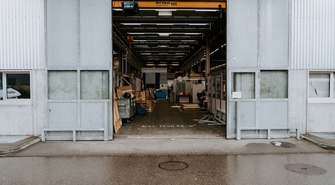 Kurtyna powietrzna do bram przemysłowych – gwarancja komfortowych warunków pracy