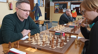 Artur Pilarowski zdobył II miejsce w turnieju szachowym w Jeleniej Górze (FOTO)