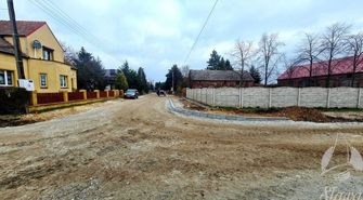 Przebudowa drogi w Starym Strączu postępuje (FOTO)