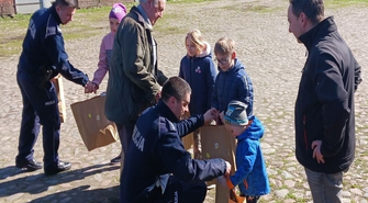 Policjanci z Góry przygotowali paczki dla dzieci 