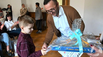 Uczestnicy konkursu nagrodzeni za oryginalne pisanki na Święta Wielkanocne