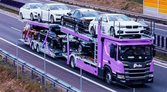 Transport samochodu – kto powinien zadbać o ubezpieczenie? 