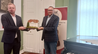 Makieta Państwowej Szkoły Muzycznej we Wschowie znalazła nowy dom