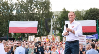 Donald Tusk odwiedza Leszno w ramach kampanijnej trasy