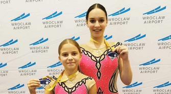 Julia Tkacz i Lena Nadolna ponownie na najwyższym stopniu podium!