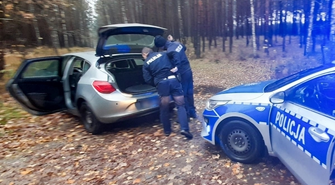 Próbowali okraść bankomat, schowali się w lesie. Wschowscy policjanci odbyli ćwiczenia sztabowe