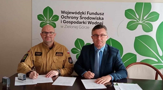 Umowa podpisana. Będzie wsparcie dla wschowskich strażaków. “Ten dokument otwiera nowe możliwości”