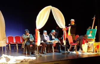 Spektakl Jestem uczestnicy WTZ wystąpili na deskach leszczyńskiego teatru