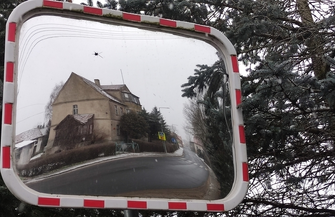 Ktostrzelałdo figury Jezusa i luster drogowych