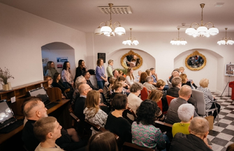 Spotkanie z prof. Jerzym Bralczykiem we Wschowie