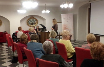 Wschowianki świętowały Dzień Kobiet w Bibliotece FOTO